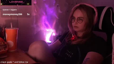 jacywinslat online show from November 6, 2025, 7:37 pm