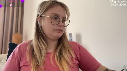 jacywinslat online show from April 26, 2026, 7:50 am