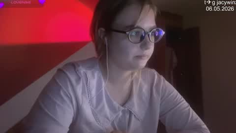 jacywinslat online show from May 6, 2026, 1:05 pm