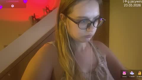 jacywinslat online show from May 23, 2026, 10:03 pm