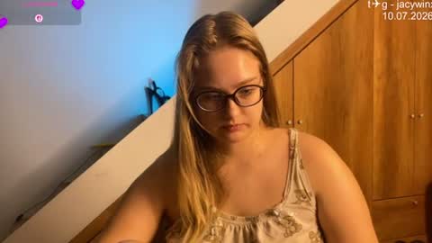 jacywinslat online show from July 10, 2026, 7:38 pm