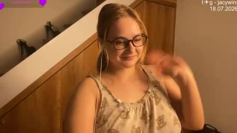jacywinslat online show from July 20, 2026, 12:03 am