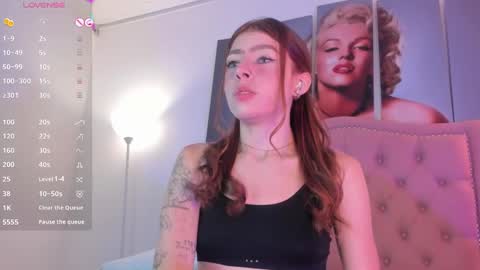 Snapshot of jade__20 chatting on January 6, 2025, 8:39 pm Jade online show from January 6, 2025, 8:39 pm