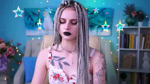 jade_castle online show from December 14, 2024, 4:23 am