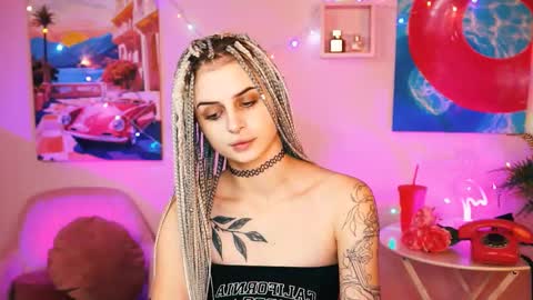 jade_castle online show from December 16, 2024, 4:27 pm