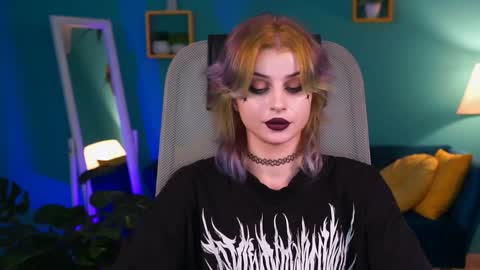 jade_castle online show from February 5, 2025, 5:09 am