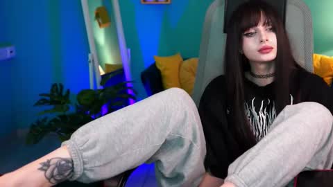 jade_castle online show from February 23, 2025, 8:28 am