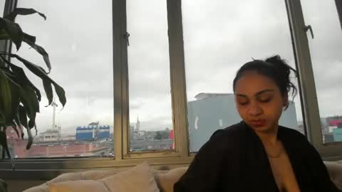 jade_chers online show from May 27, 2026, 12:24 pm