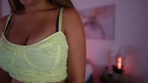 Snapshot of jade_davin chatting on July 28, 2026, 8:10 am Jade Davin online show from July 28, 2026, 8:10 am