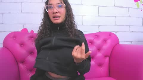 Snapshot of jade_greeyy_ chatting on November 28, 2025, 2:36 am Jade Greeyy online show from November 28, 2025, 2:36 am