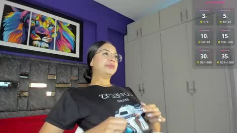 jade_lovv online show from May 20, 2026, 12:11 pm