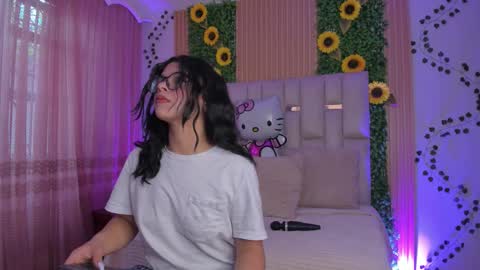 Snapshot of jade_nm chatting on September 11, 2025, 1:11 pm ade online show from September 11, 2025, 1:11 pm