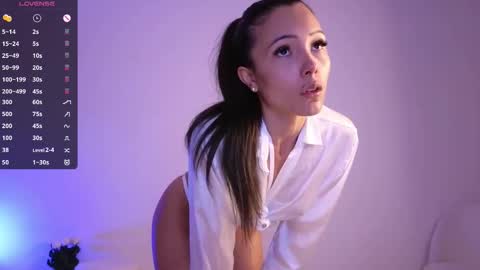 Snapshot of jade_paris chatting on October 3, 2025, 8:55 am Jade Paris online show from October 3, 2025, 8:55 am