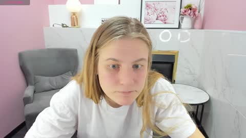 Jade online show from December 22, 2024, 12:28 am