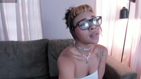 Snapshot of jade_star__ chatting on May 19, 2026, 9:54 pm jade_star__ online show from May 19, 2026, 9:54 pm
