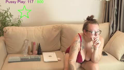 Jade Star online show from May 12, 2026, 11:02 pm