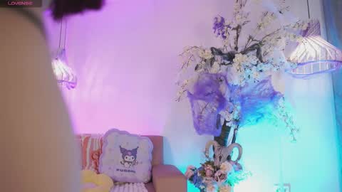 Snapshot of jadesummerr chatting on October 21, 2025, 11:33 am Jade Summer online show from October 21, 2025, 11:33 am