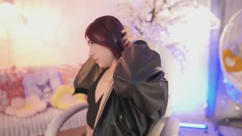 Snapshot of jadesummerr chatting on November 21, 2025, 11:42 am Jade Summer online show from November 21, 2025, 11:42 am