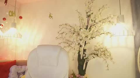 Snapshot of jadesummerr chatting on November 24, 2025, 11:32 am Jade Summer online show from November 24, 2025, 11:32 am