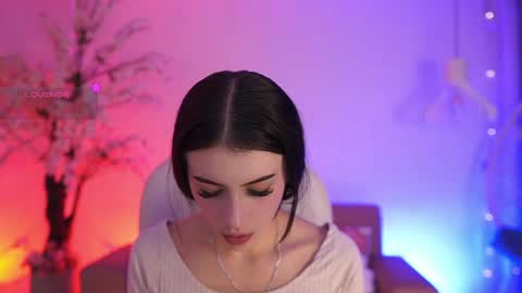 Jade Summer online show from April 25, 2026, 11:35 am