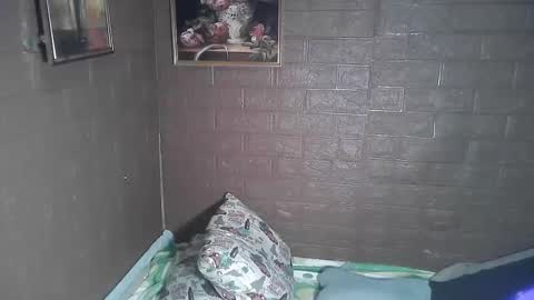 Jade online show from December 17, 2024, 3:39 pm