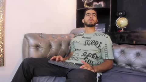 Snapshot of jadiel_stone chatting on May 24, 2026, 2:44 pm Jadiel online show from May 24, 2026, 2:44 pm
