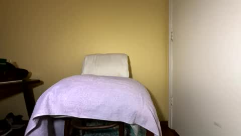 jahnndoeee online show from March 8, 2026, 4:27 am