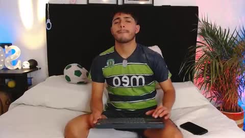 Jaiden online show from November 28, 2025, 6:27 am