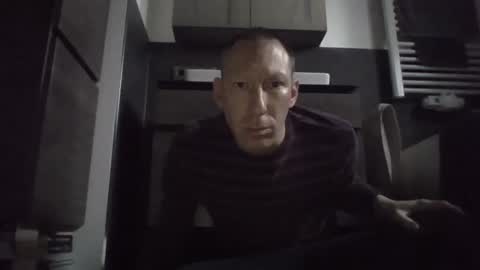 Snapshot of jak_81 chatting on April 13, 2026, 5:24 am jak_81 online show from April 13, 2026, 5:24 am