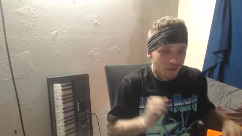 showingitoff online show from October 10, 2025, 3:38 am