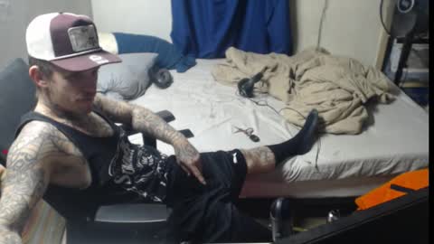 showingitoff online show from November 15, 2025, 4:21 am