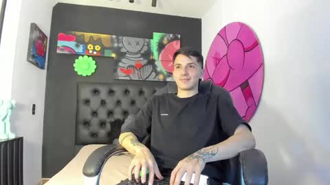 Snapshot of jake_boersma chatting on October 31, 2025, 4:02 am JAKE BOO online show from October 31, 2025, 4:02 am