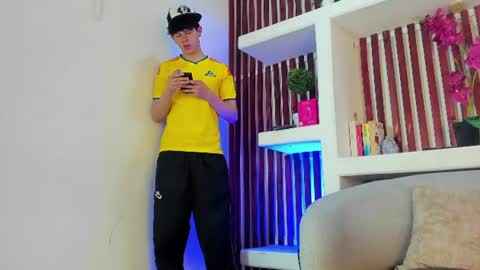 Jake online show from June 18, 2026, 4:35 am