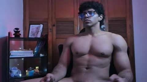 jake_hill1 online show from September 16, 2025, 5:52 am