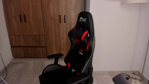 Snapshot of jake_pons chatting on September 28, 2025, 2:28 am Jake Pons online show from September 28, 2025, 2:28 am