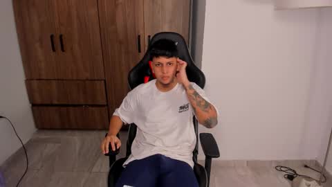 Snapshot of jake_pons chatting on September 30, 2025, 10:20 am Jake Pons online show from September 30, 2025, 10:20 am