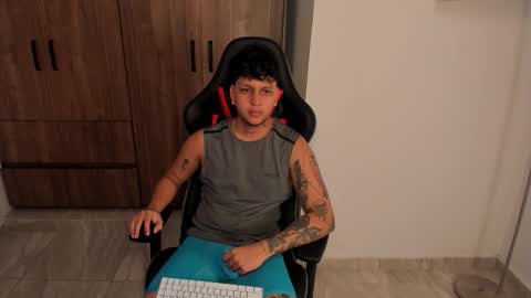 Snapshot of jake_pons chatting on October 29, 2025, 10:17 am Jake Pons online show from October 29, 2025, 10:17 am