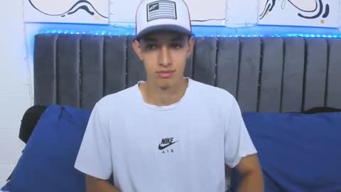 Hi guys im new 3 online show from February 7, 2025, 10:09 pm