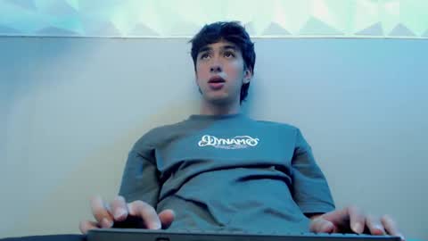 jake_tripp online show from October 19, 2025, 4:02 am