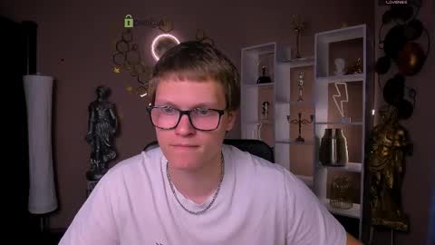 Snapshot of jake_wilders chatting on May 21, 2026, 12:23 pm Jake online show from May 21, 2026, 12:23 pm