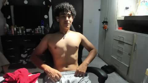Snapshot of jake_willianss chatting on May 7, 2026, 10:26 pm jake willianss online show from May 7, 2026, 10:26 pm