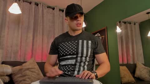 Snapshot of jakee_tyler chatting on April 10, 2026, 6:34 pm Jake Tyler online show from April 10, 2026, 6:34 pm