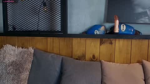 Snapshot of jakeparker_ chatting on December 2, 2024, 3:04 am Jake online show from December 2, 2024, 3:04 am