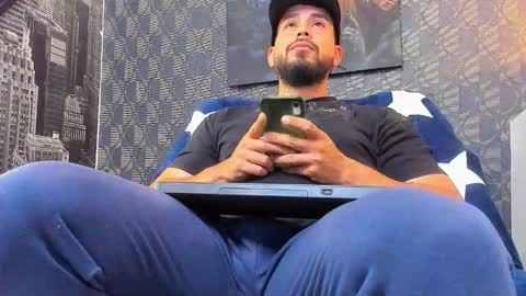 Snapshot of jakeskye chatting on February 18, 2026, 4:36 pm JakeSkye online show from February 18, 2026, 4:36 pm