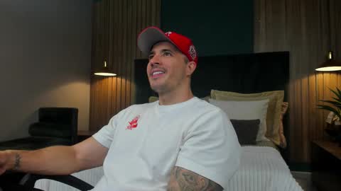 jakestone_1 online show from November 19, 2025, 1:38 am