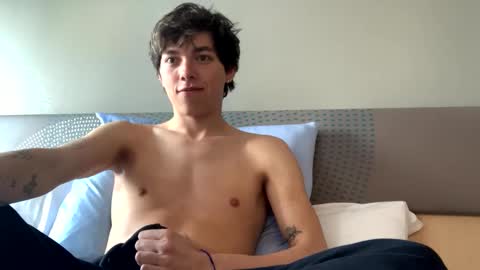 August online show from February 18, 2025, 9:43 am