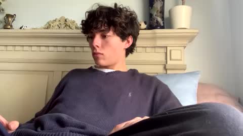 August online show from October 7, 2025, 4:48 pm