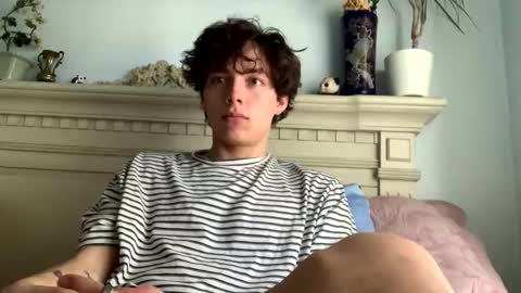 August online show from October 10, 2025, 3:22 pm