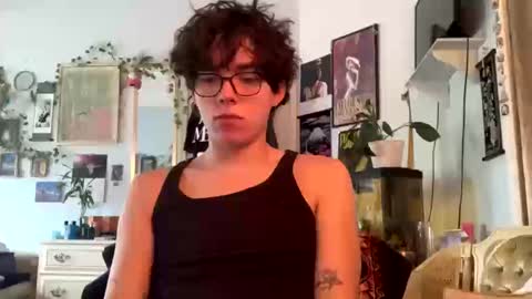 August online show from October 13, 2025, 1:22 pm