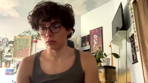 August online show from October 14, 2025, 4:08 pm